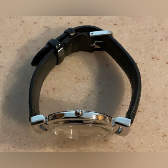 Vintage Watch -it Unisex Watch with raised diamond cut bezel - Picture 3 of 7